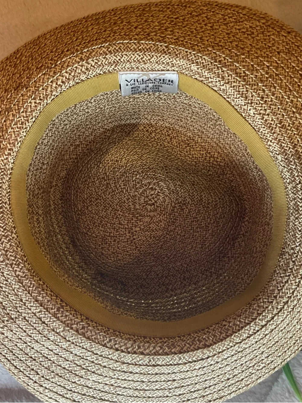 Vintage Villager Liz Claiborne Sun Hat Straw Green Leaf Gold Chain Detail - Picture 6 of 7